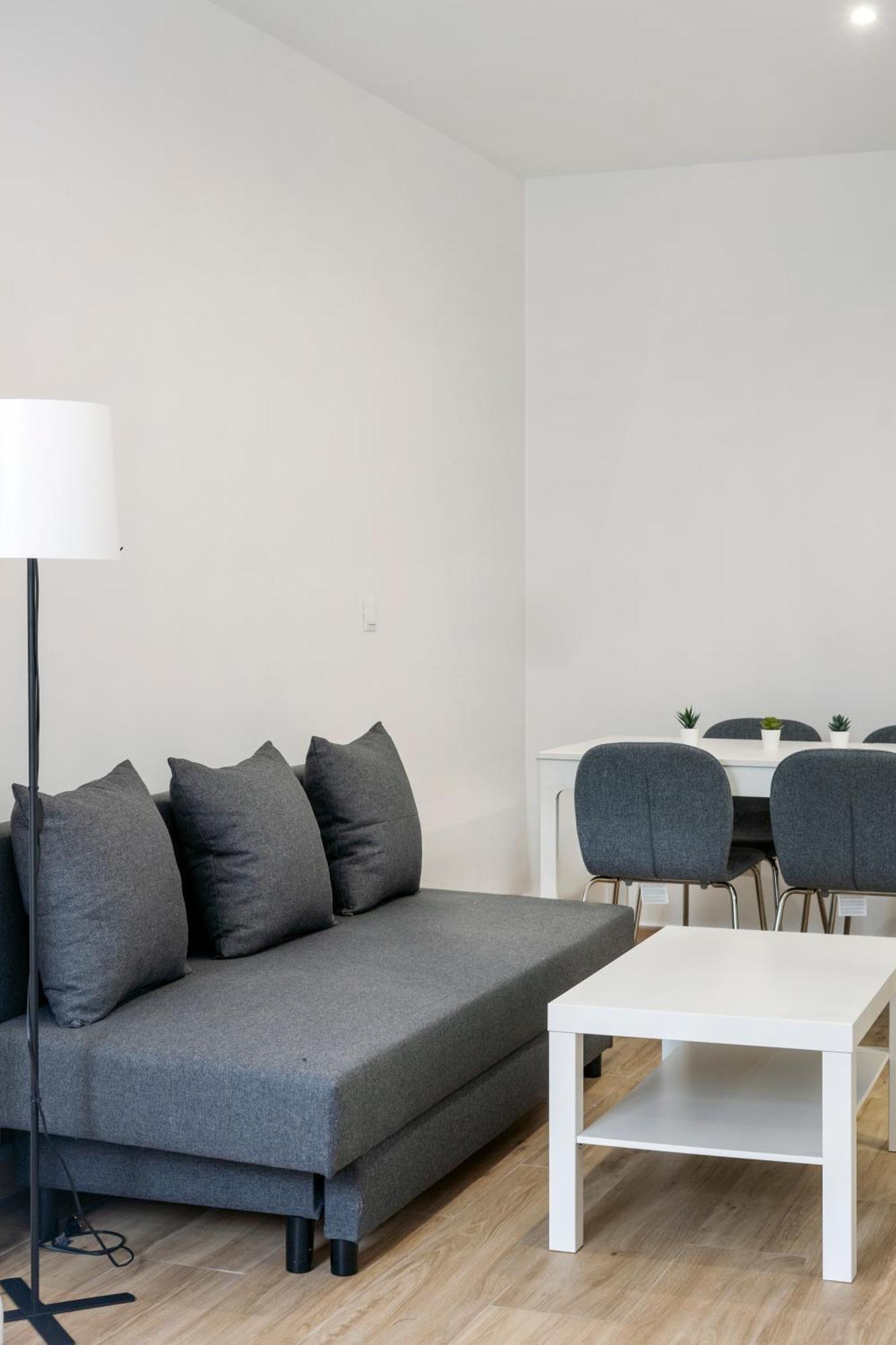 Vlc Host- Fray Pedro Apartment Valencia Exterior photo