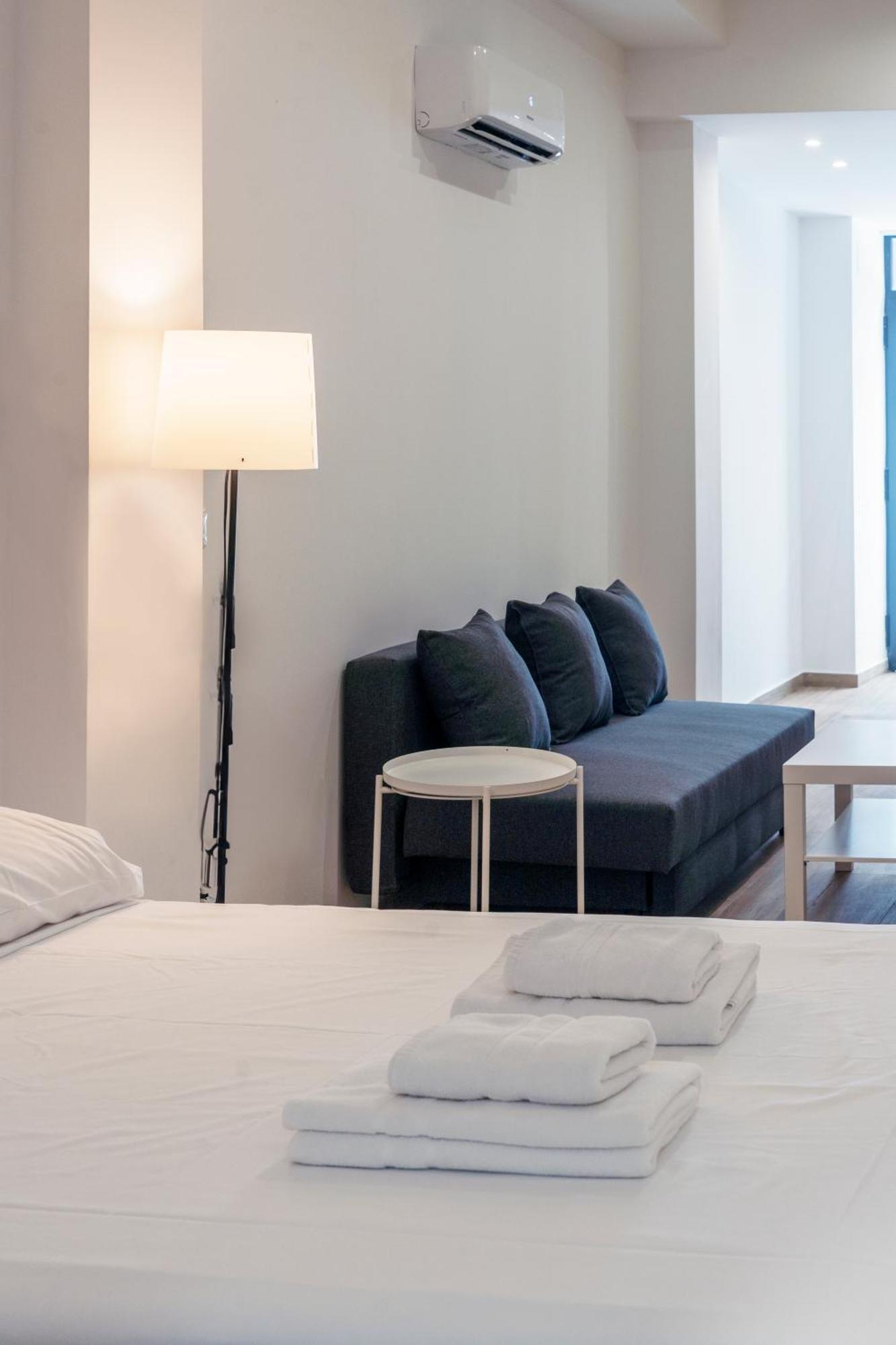 Vlc Host- Fray Pedro Apartment Valencia Exterior photo